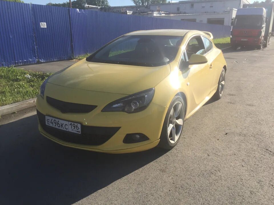 Opel Astra GTC OPC line. Opel Astra j GTC drive2. Astra j GTC OPC line. Пороги Astra j GTC. Opel line