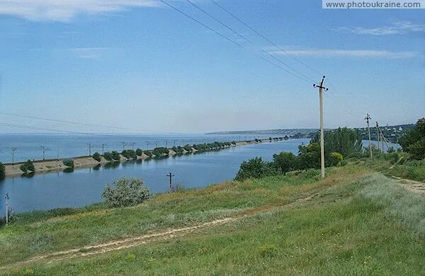 Каменского запорожской области. Мост Каменское Запорожская область. Река Конка Запорожская область. Поселок Каменское Запорожская область. Село Каменское Украина.