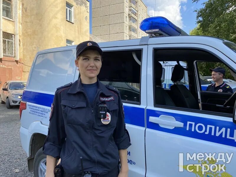 Девушка гаи. Зимняя форма полиции женская. Zensini policeiskije. Красивые девушки гаи. Полиция под прикрытием сша женщины.