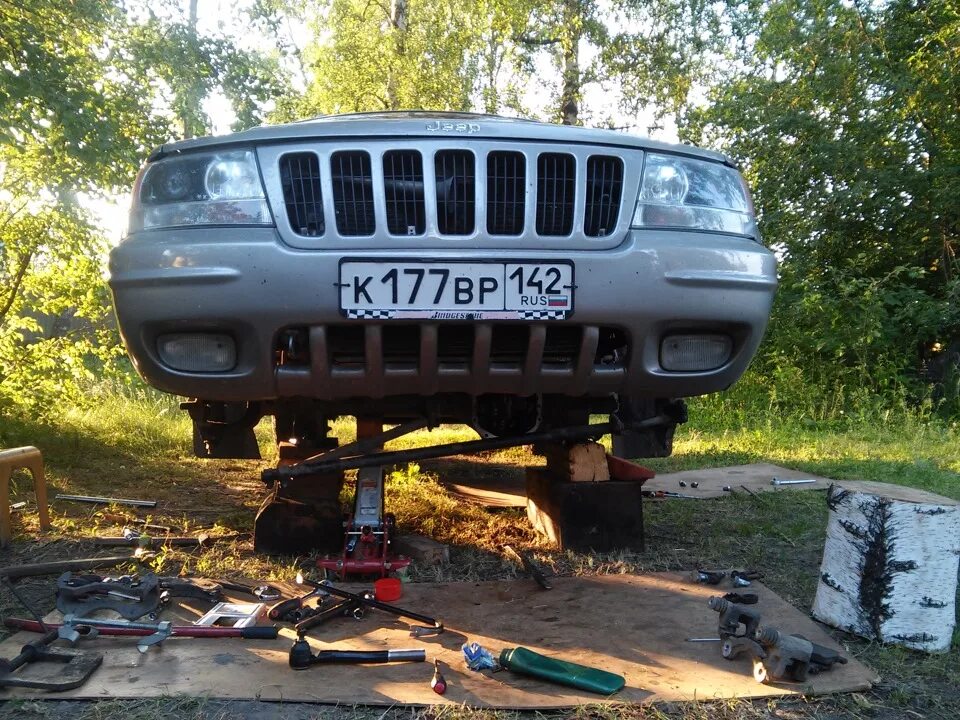 Мосты чероки купить. Jeep Grand Cherokee WJ 4.0. Передний мост Jeep WJ 4.7. Передний мост Гранд Чероки WJ 4.7. Jeep Grand Cherokee WJ 4.7 v8.