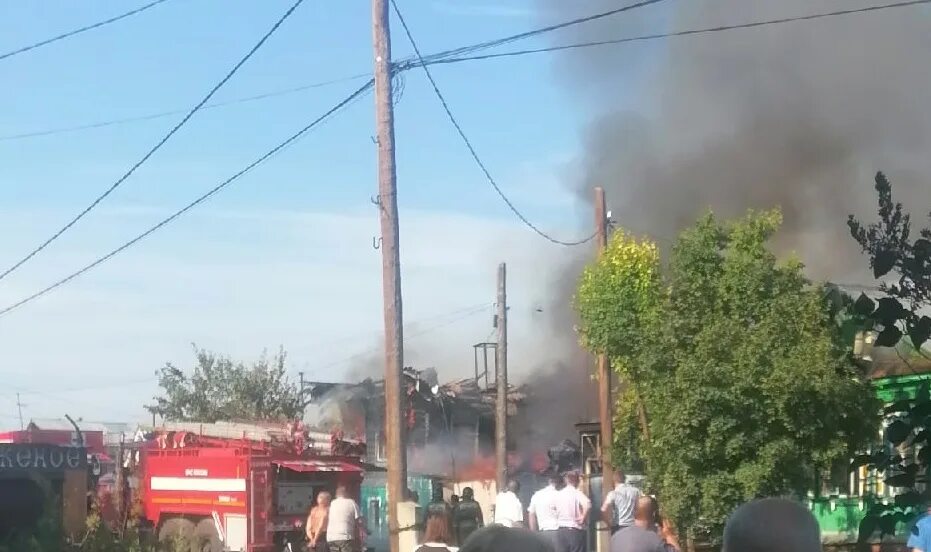 Пожар в Бузулуке. Пожар в Бузулуке сейчас. Пожар в Бузулуке сегодня. Пожар в Оренбурге. Что случилось в бузулуке сегодня