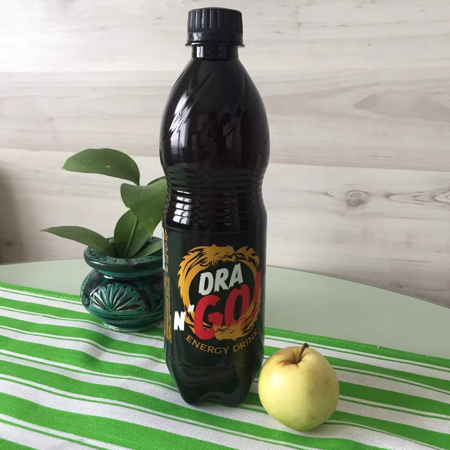 Энергетик go. Дранго энергетик. энергетик dran&#039;go. альфа таури энергетик. драгон напиток энергетический.