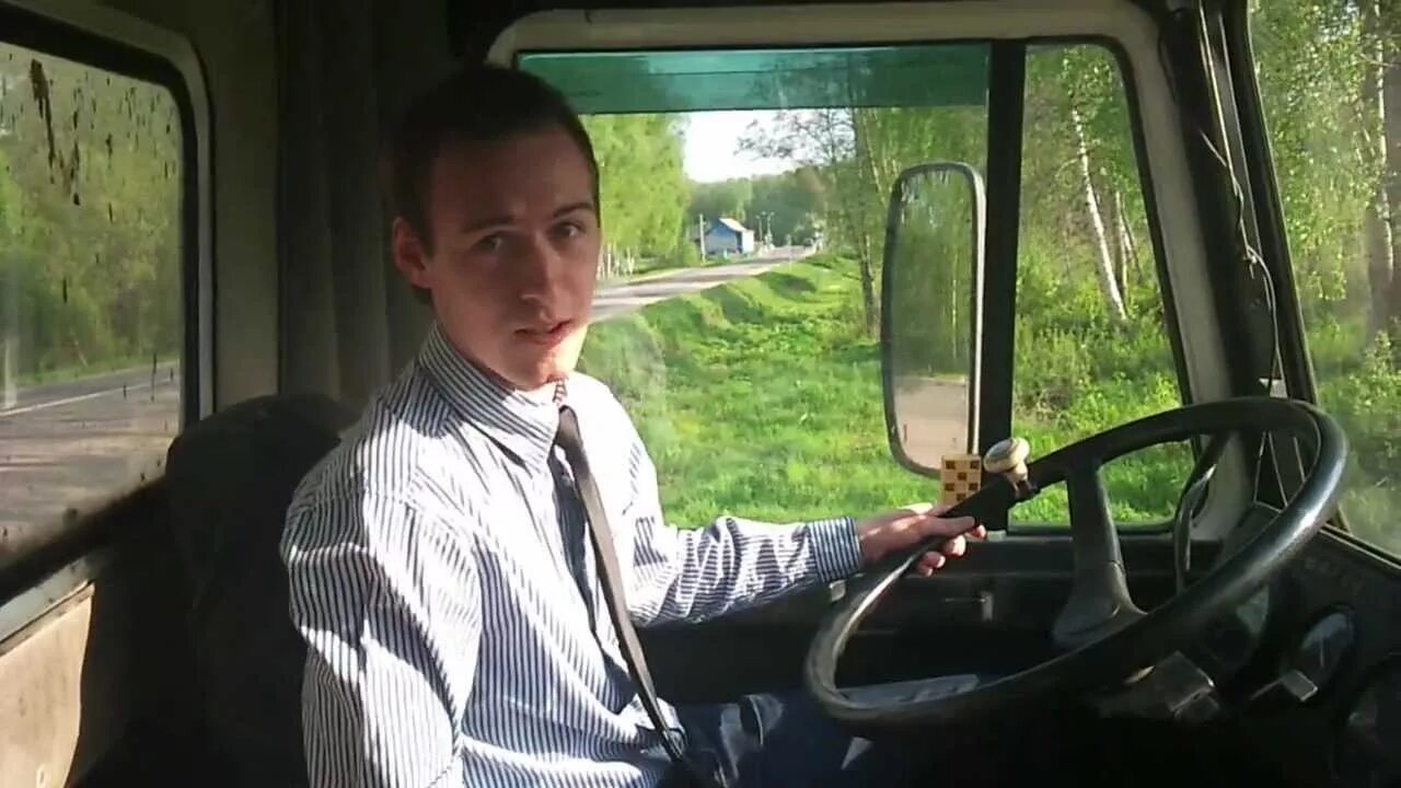 Видео про мужика с рулем. Мужчина за рулем. Видео про мужика с рулем. Человек с рулем от. Бмв фото владельцев.