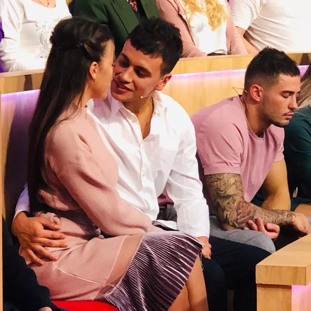 Даниил сахнов 2020. Дом 2 таня строкова и даня сахнов. Даниил сахнов дом 2. Строкова и ее новый парень. Сахнов дом 2.