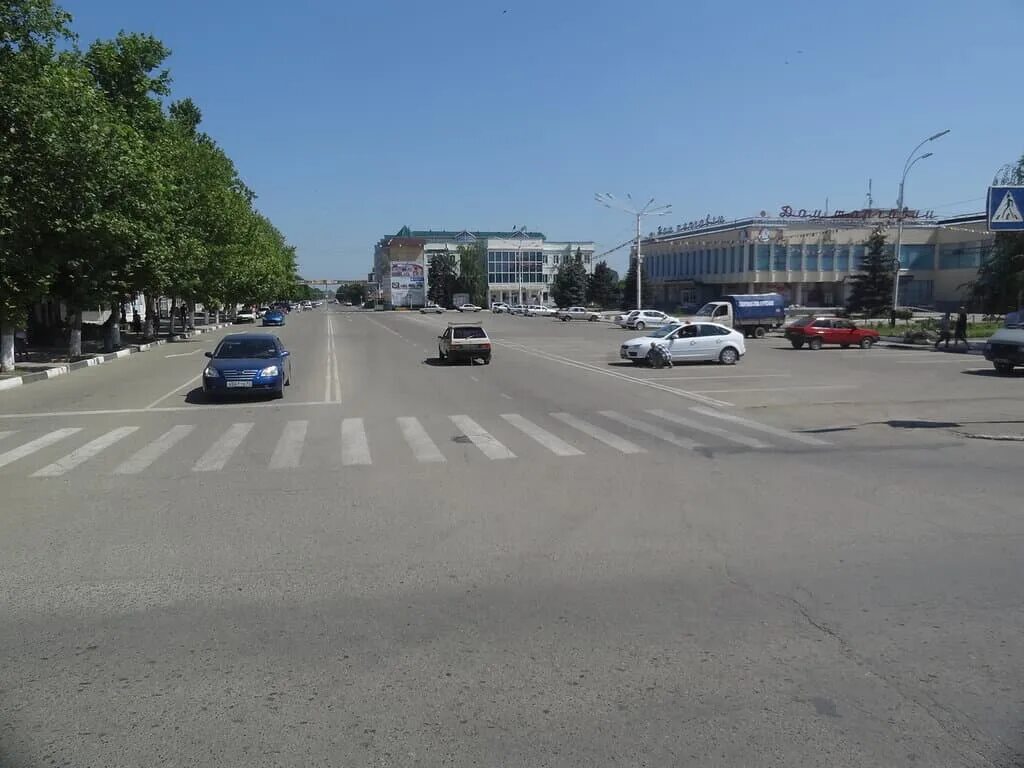 Кр абинск. Абинск краснодарский край 19 век. абинск фото города. абинск краснодарский край фото. автомиг в абинске краснодарский край.