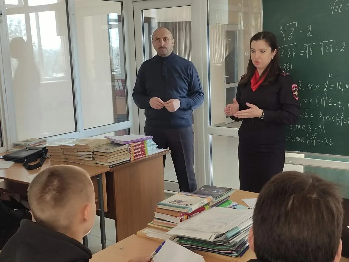 Студенты в аудитории. Угктид отзывы. Слушатель колледжа. Ардонский аграрно-технологический колледж. Тольяттинский политехнический колледж студенты.