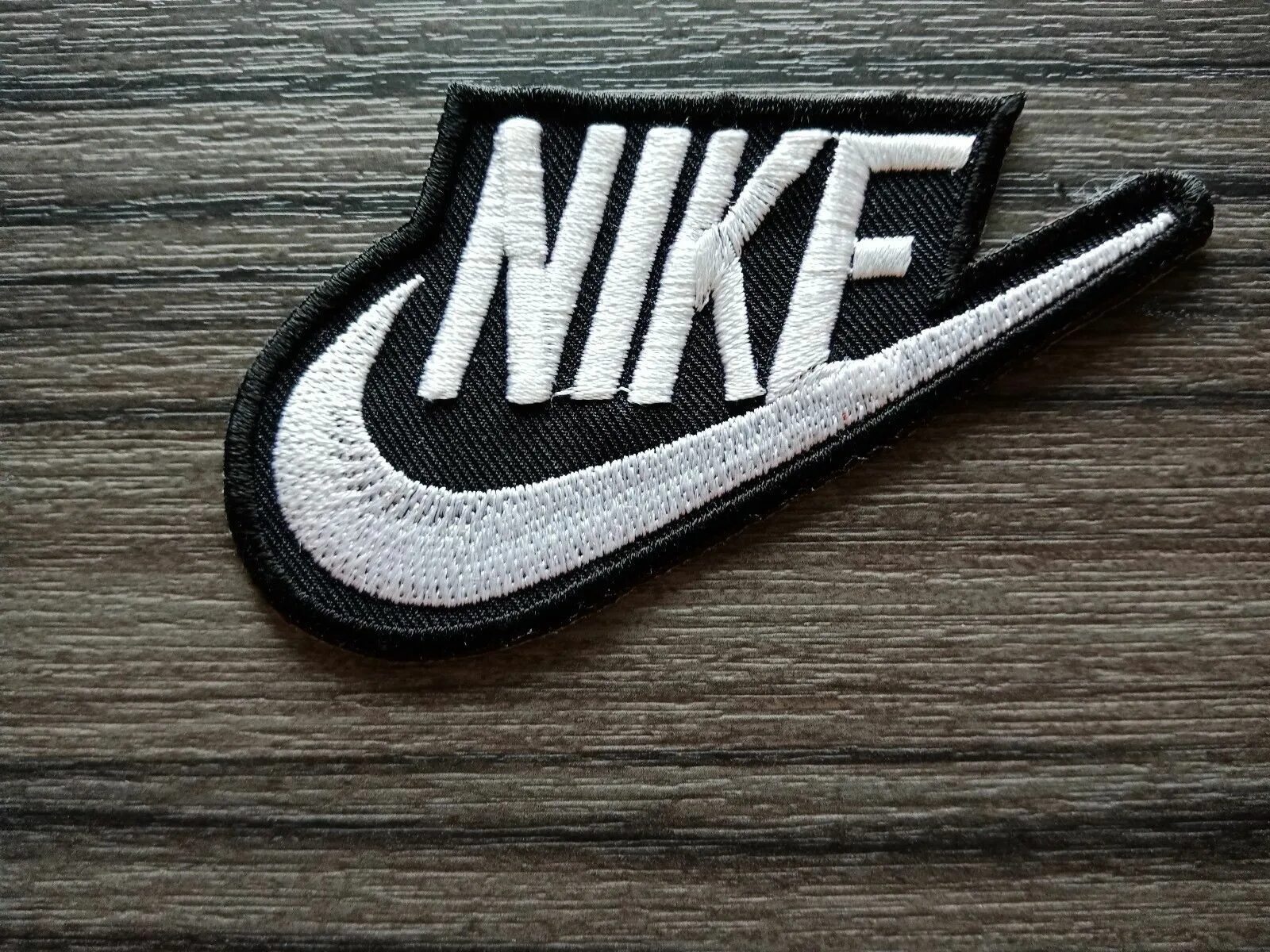 Нашивка найк. Термонашивка Nike. Шеврон найк. Патч нашивка Nike. Нашивка Nike Jordan.