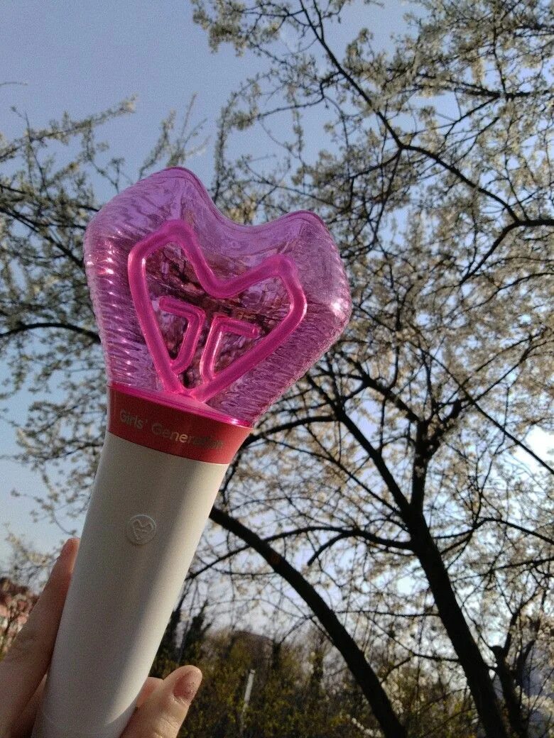 Итзи лайстик. Лайтстик girls generation. snsd лайтстик. лайстик айю. лайтстик taeyeon.
