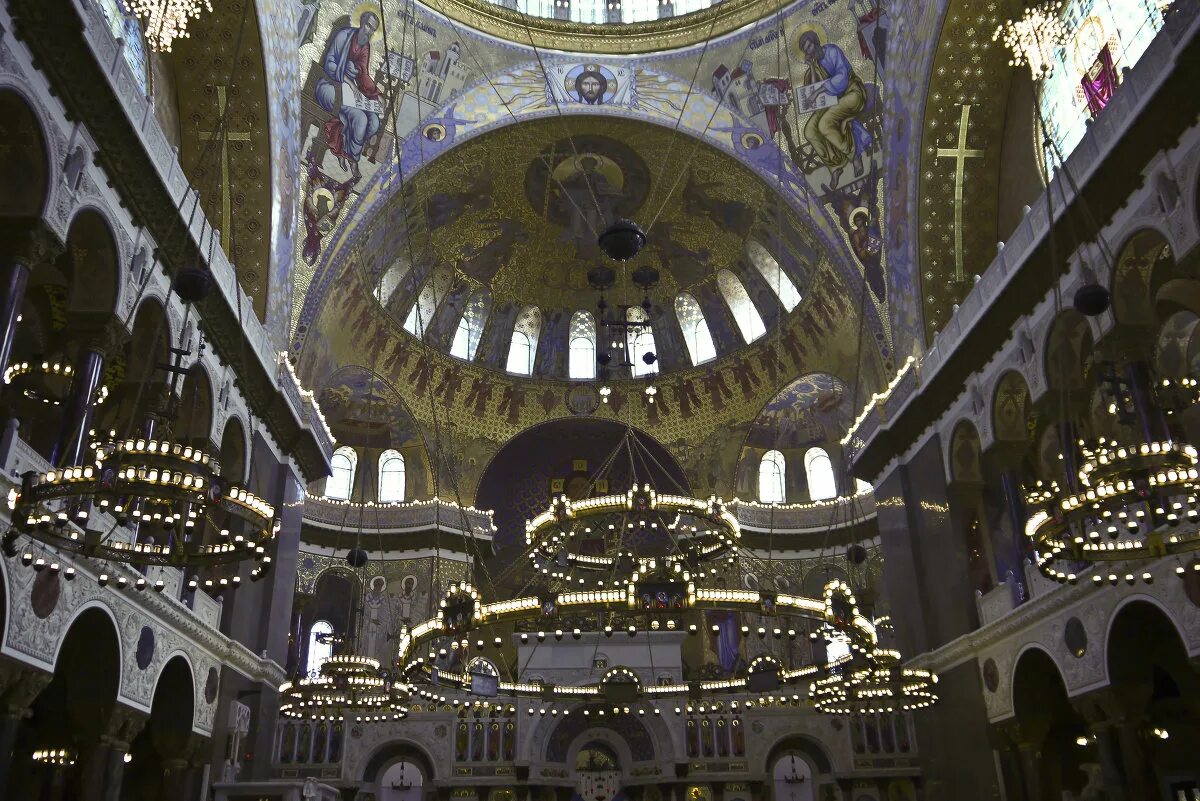 шоу на соборе в кронштадте. шоу на соборе в кронштадте. кронштадт места для фотосессии. шоу на соборе в кронштадте. купол морского собора в кронштадте.