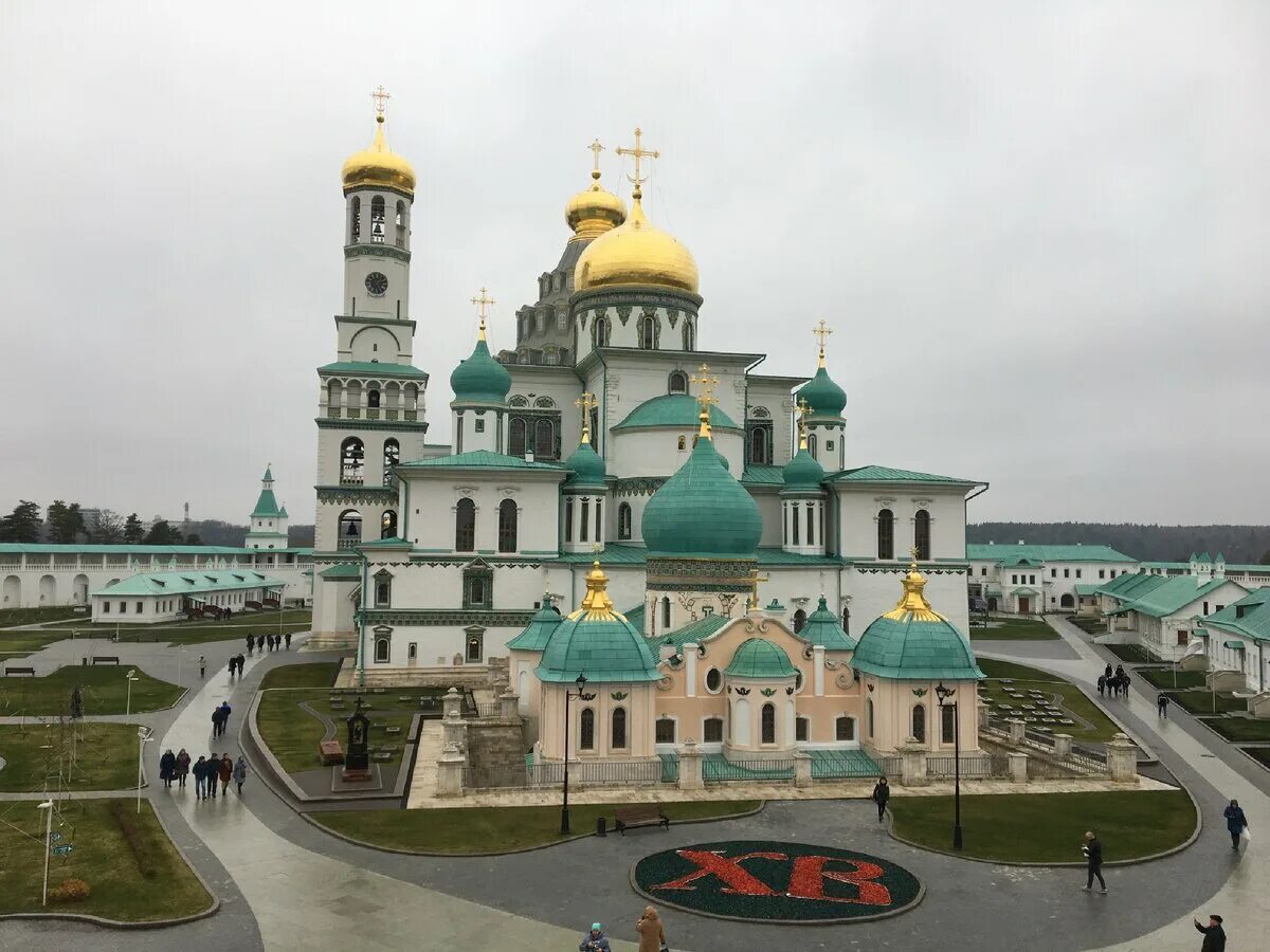 Воскресенский мужской монастырь истра. Воскресенский собор Новоиерусалимского монастыря век. Воскресенский собор Новоиерусалимского монастыря Истра. Воскресенский собор Новоиерусалимского монастыря 17 век. Воскресенский собор Новоиерусалимского монастыря Архитектор.