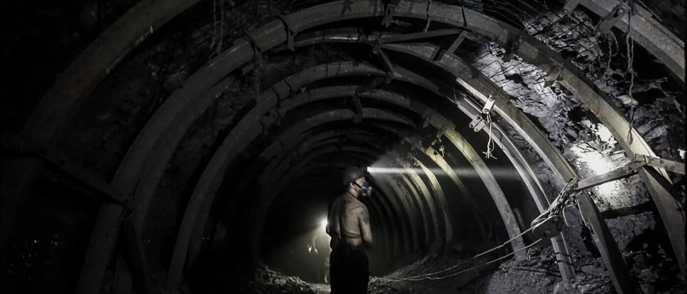 кузбасс 300 обогатительная фабрика. донской антрацит шахта дальняя. угольные шахты. г шахты уголь. терриконы кизеловского угольного бассейна.