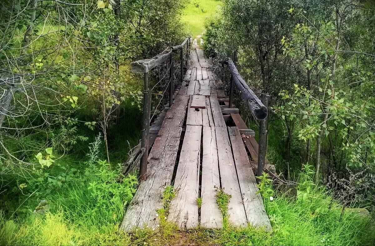 деревянный мостик через речку. д мостки. воейково озеро мостки. мост в хотылево брянск. мосточки деревянные через речушку.