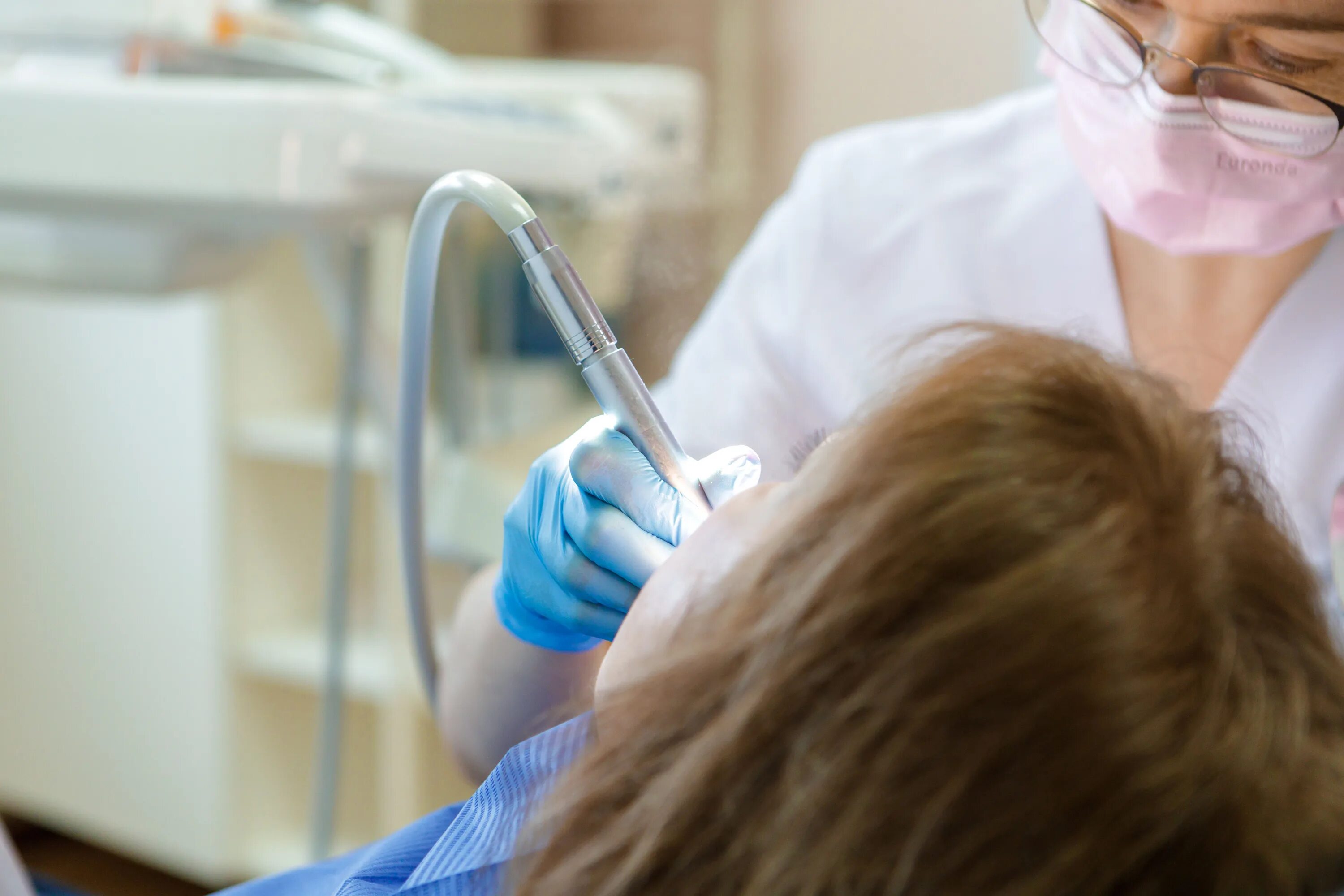 оказание неотложной помощи в поликлинике. стоматологическая неотложка. круглосуточная стоматологическая помощь. стоматологическая неотложка. неотложные состояния аптечки в стоматологии.