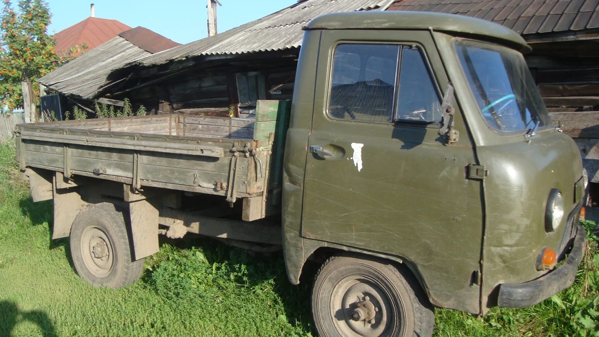 Габариты кузова уаз 3303 бортовой. Уаз 3303. Спойлер уаз 3303. Драйв 2 уаз 3303. Номер уаз головастик.