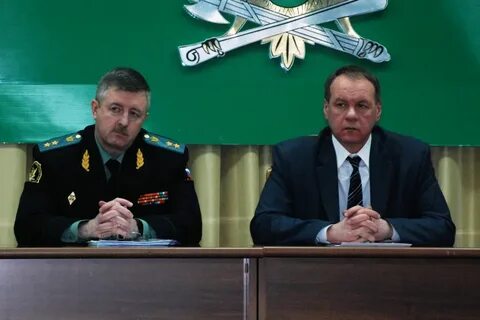 Приставы королев