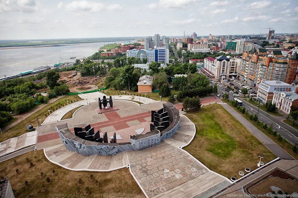 Организации г хабаровска. Площадь славы Хабаровск вид сверху. Хабаровск площадь славы панорама. Хабаровск площадь славы с высоты. Виды центра Хабаровска.