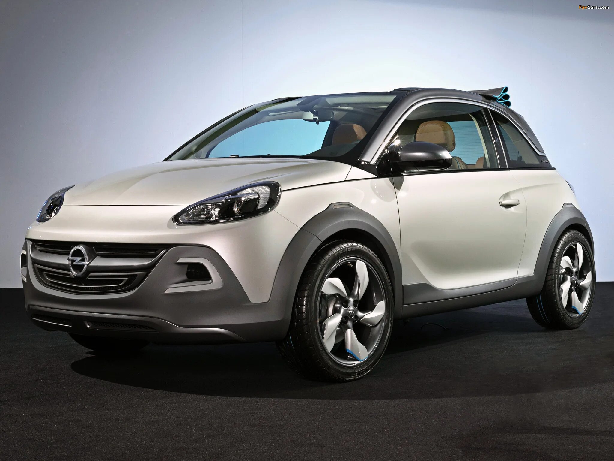 Opel Adam 2022. Опель мини кроссовер. Opel Adam Rocks. Opel маленький кроссовер.