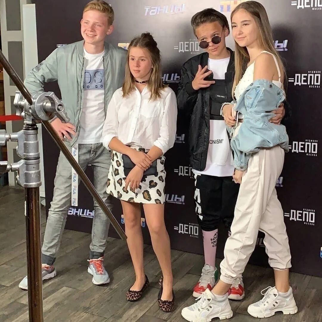 Дочка егора шипа. Родители шипа. Папа егора шипа. Мама егора шипа. Рост егора шипа 2021.