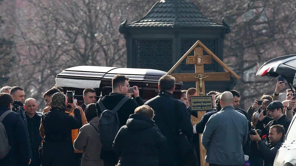 Отпевание Владимира Жириновского. Похороны Владимира Вольфовича. Как прошло прощание с навальным