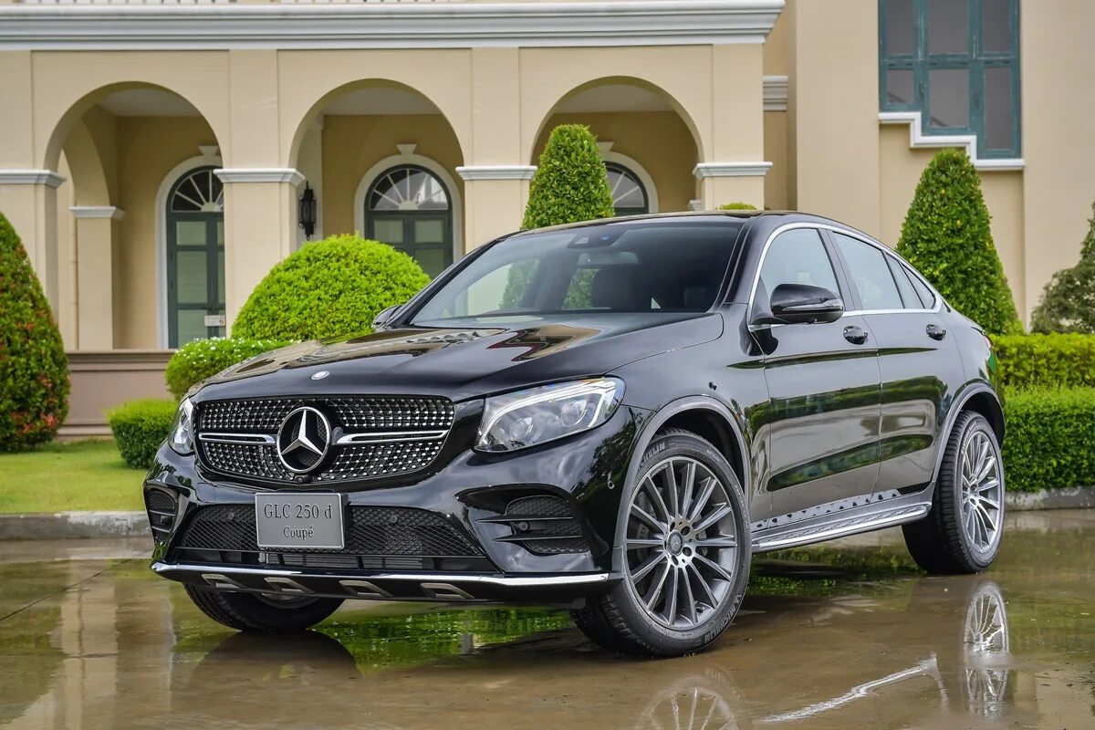 Мерседес GLC 250 купе. GLC 250 D 4matic. Мерседес 250 GLC 4 матик. Мерседес GLC Coupe 250d.