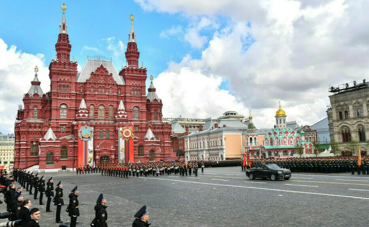Красная площадь кремль парад. Парад на красной площади 9 мая 2021 года. Парад на красной площади 9 мая. Парад на красной площади 9 мая. Май 9 красная площадь.