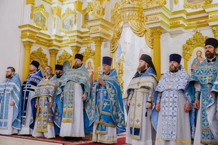 храм батайск служба