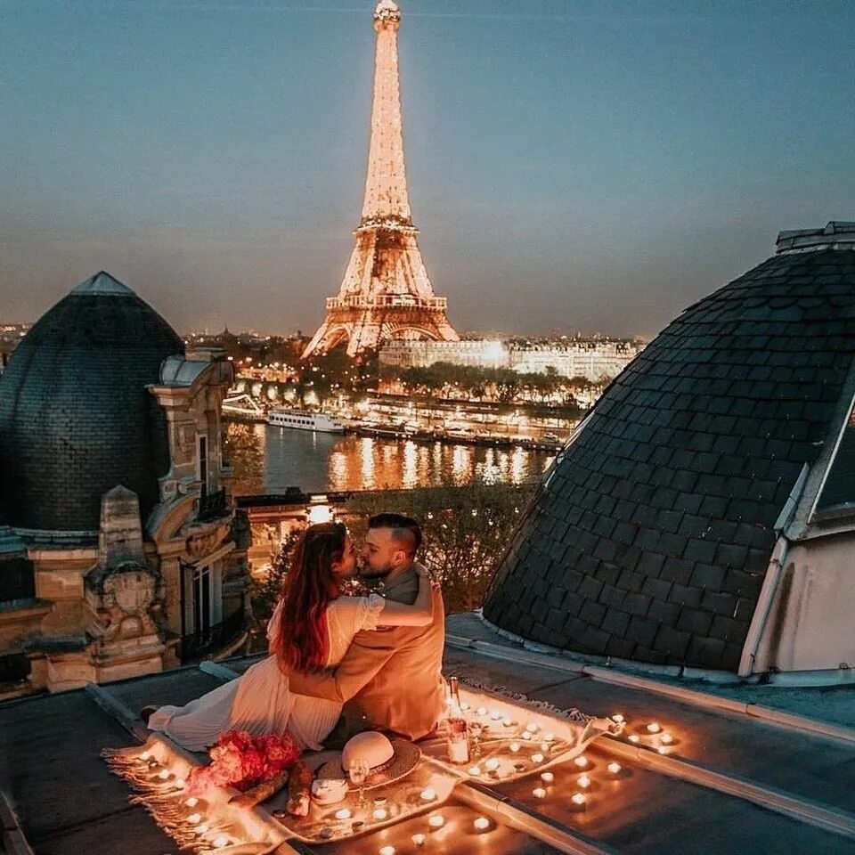 Романтичное место. Романтические места. Влюбленные в Париже. Свидание в Париже. Скучаю по парижу