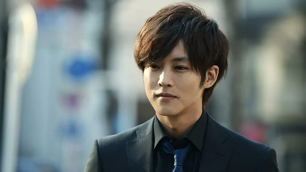 Мальчик по вызову фильм япония. Call boys. Мальчик зовет фото. Boy talking on the phone. Callboy 2018.