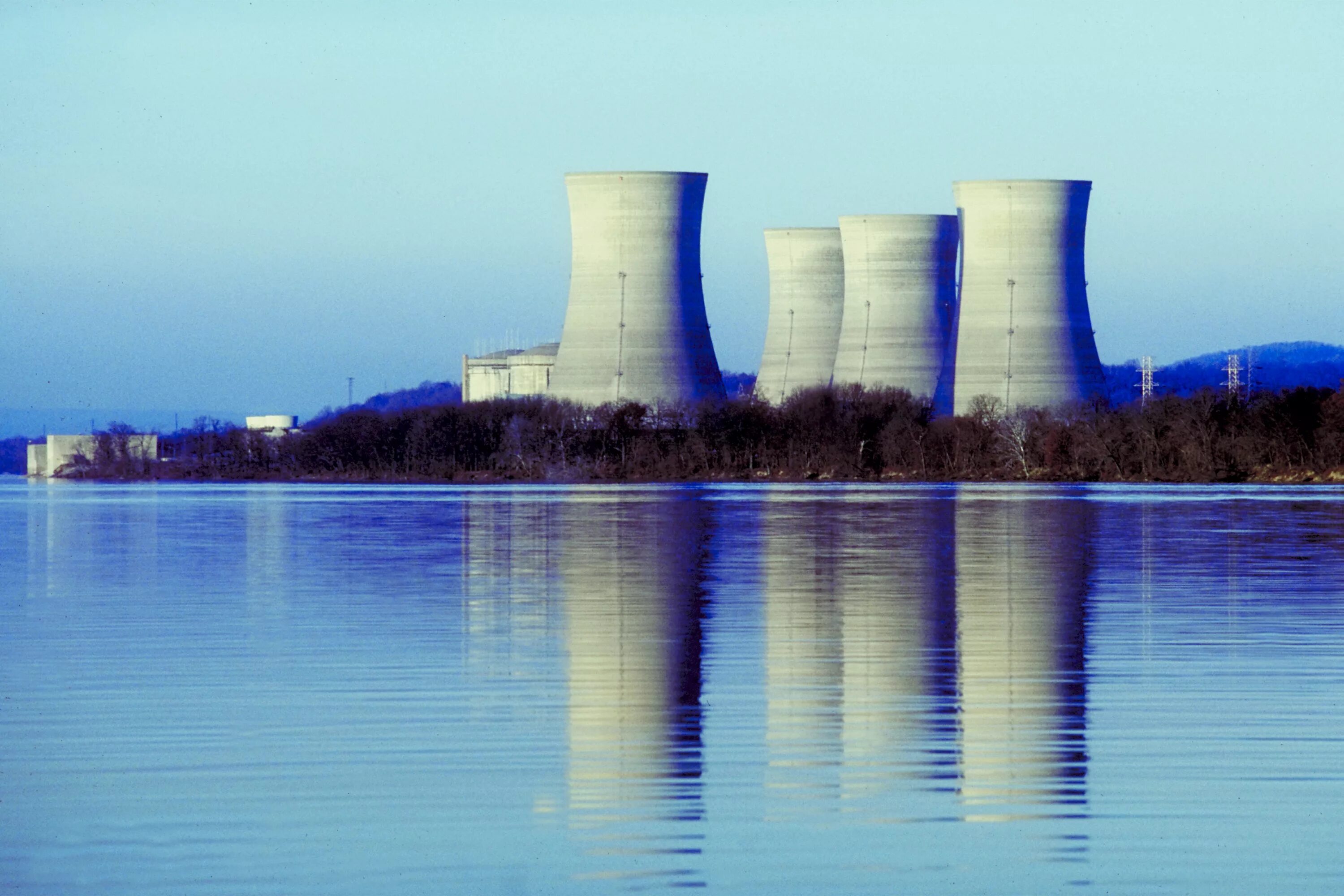 Какие преимущества аэс. Атомная энергия. Ядерная Энергетика. Преимущество атомных станций. Преимущества АЭС.