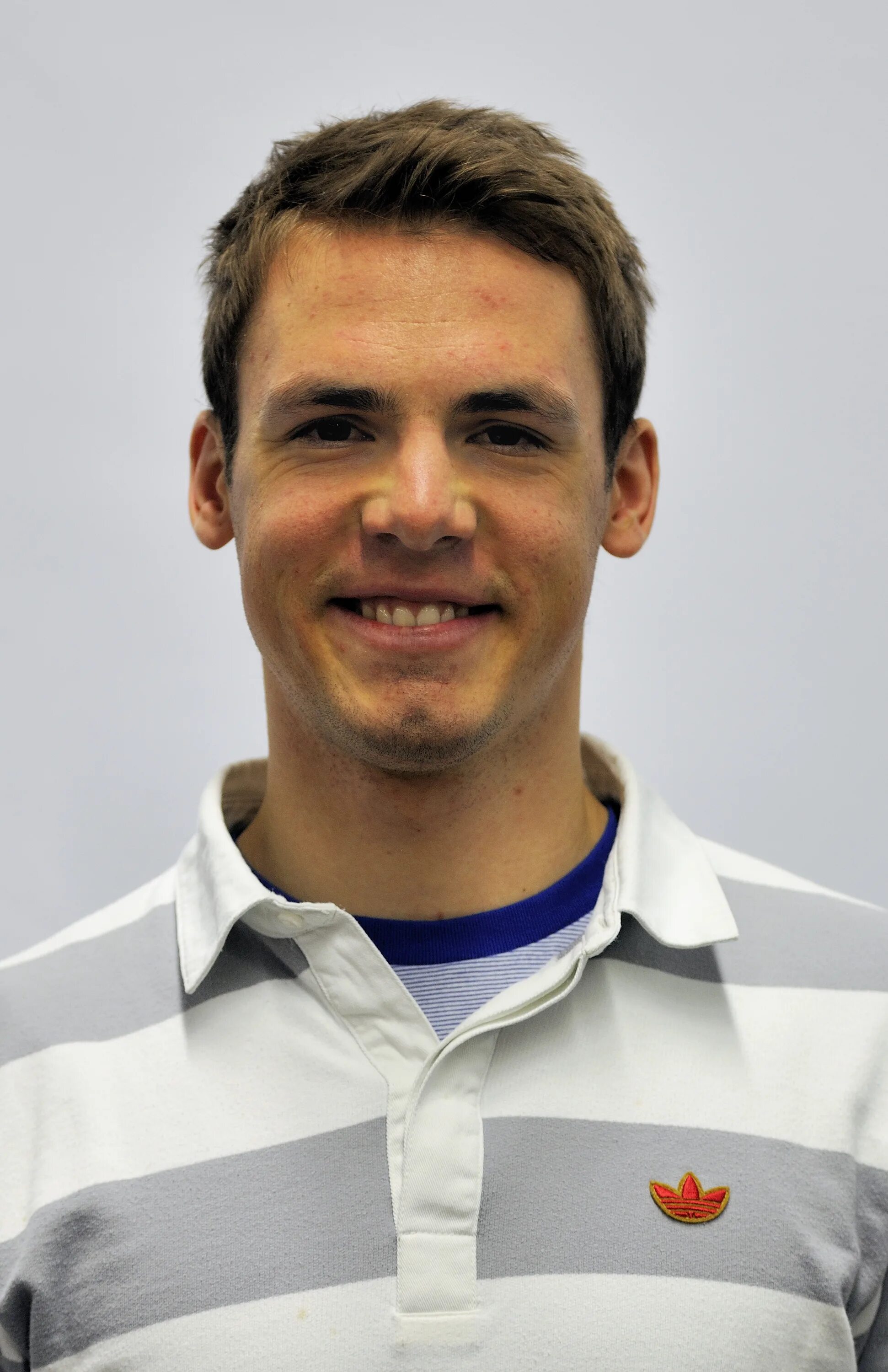 Simon t