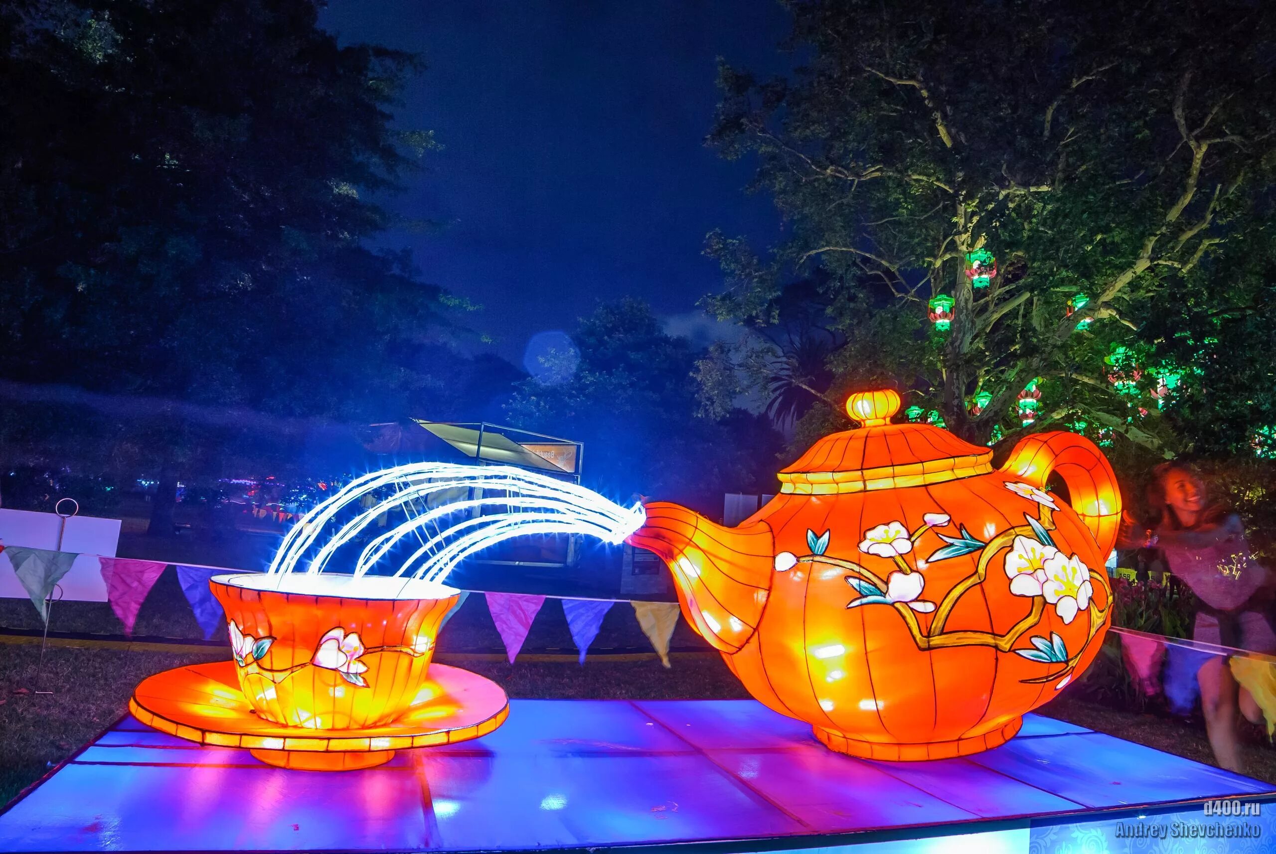 Фестиваль фонарей геншин 2021. Волшебный фонарик фестиваль. Праздник фонарей юаньсяоцзе в китае вектор. Парк в сокольниках. Праздник фонарей юаньсяоцзе в китае.