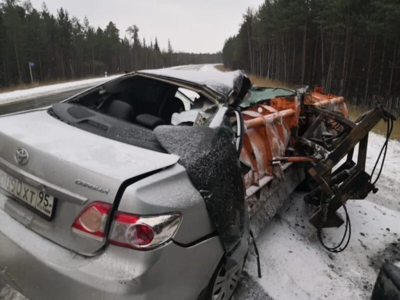 Авария сегодня сургут когалым. Трасса Сургут Когалым авария. ДТП трасса Сургут Когалым. ДТП на трассе Сургут Когалым.