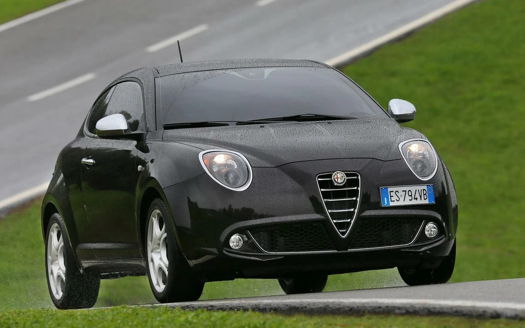 Альфа ромео мита. Alfa Romeo Mito 2014. Alfa Romeo Mito. Alfa Romeo Mito 2013. Альфа Ромео Мито машина.