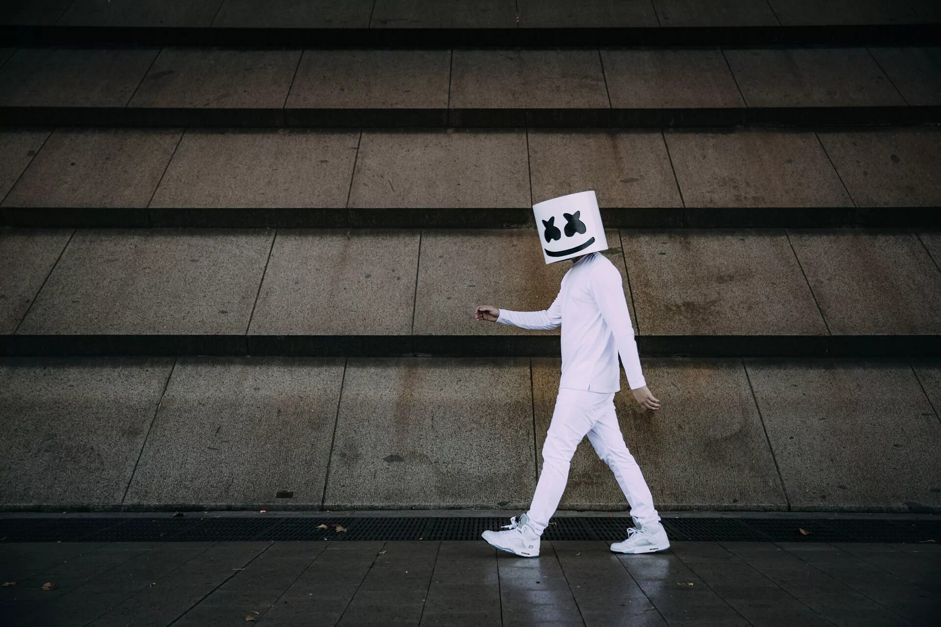 Песня без маски. Marshmello. Маршмеллоу певец. Маршмеллоу битмейкер. Мистер маршмеллоу.