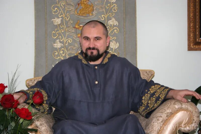 Свами вишну дэв. Свами вишнудевананда гири. садгуру свами вишну дэв. свами вишнудевананда гири фото.