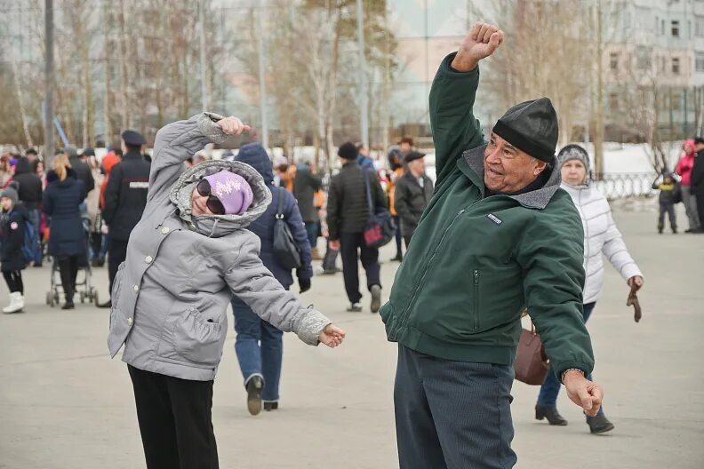 Пенсионеры. Российские пенсионеры. Пенсионеры крайнего севера. Льготы пенсионерам. Пенсионеры 2024 года рождения году