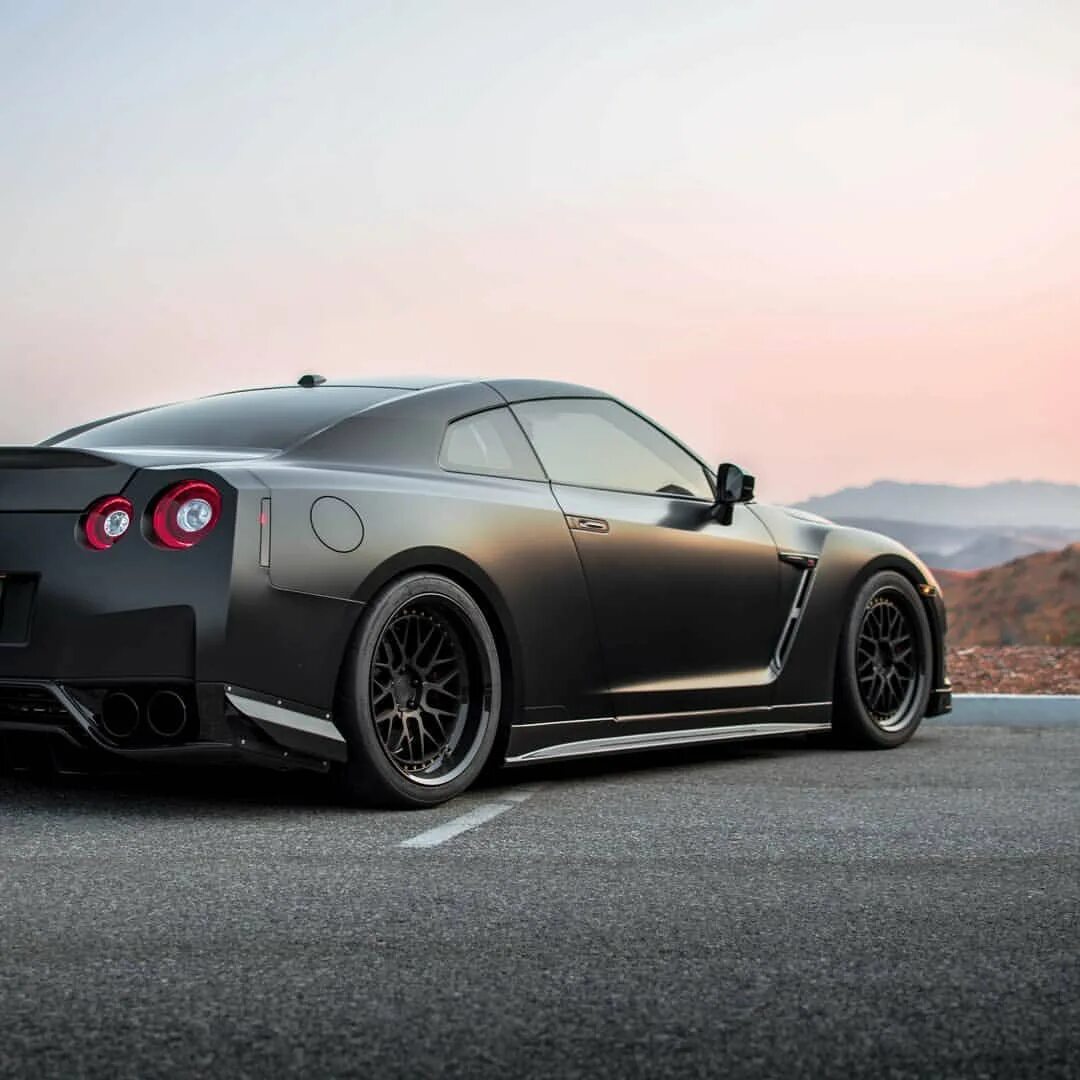 Gtr 7 купить. Skyline GTR r35. Ниссан GTR r35. Nissan GTR 35 Nismo. Nissan Skyline r35.