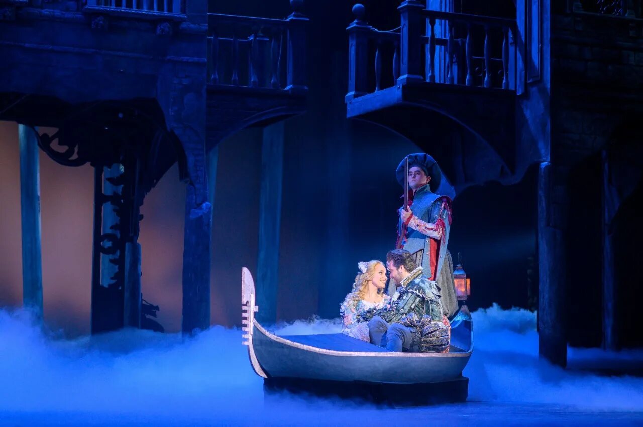 Куртизанка театр оперетты отзывы. Московский театр оперетты, московский театр мюзикла. Театр оперетты каприз императрицы. Куртизанка театр оперетты отзывы. Куртизанка театр оперетты отзывы.