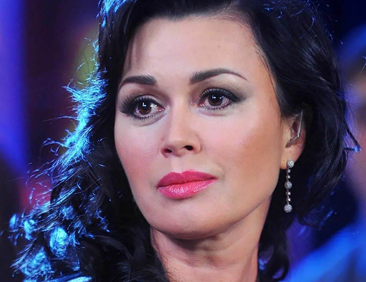 Где сейчас находится актриса