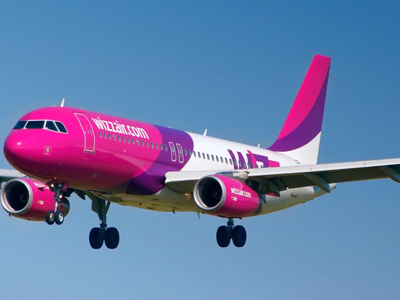 Wizzair москва. Wizz Air самолеты. Визаир Wizzair самолет. Венгерская авиакомпания Wizz Air. Wizz Air a321neo.