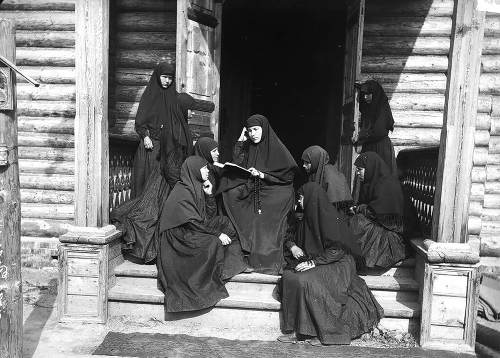 Монахини 19 век Россия женский монастырь. Монахини Леушинского монастыря 19 век.