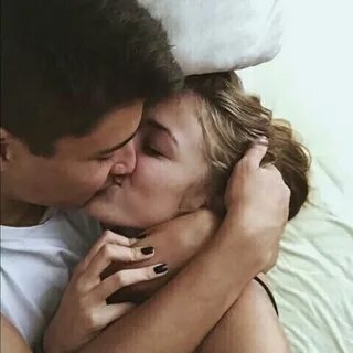 Парень целый день