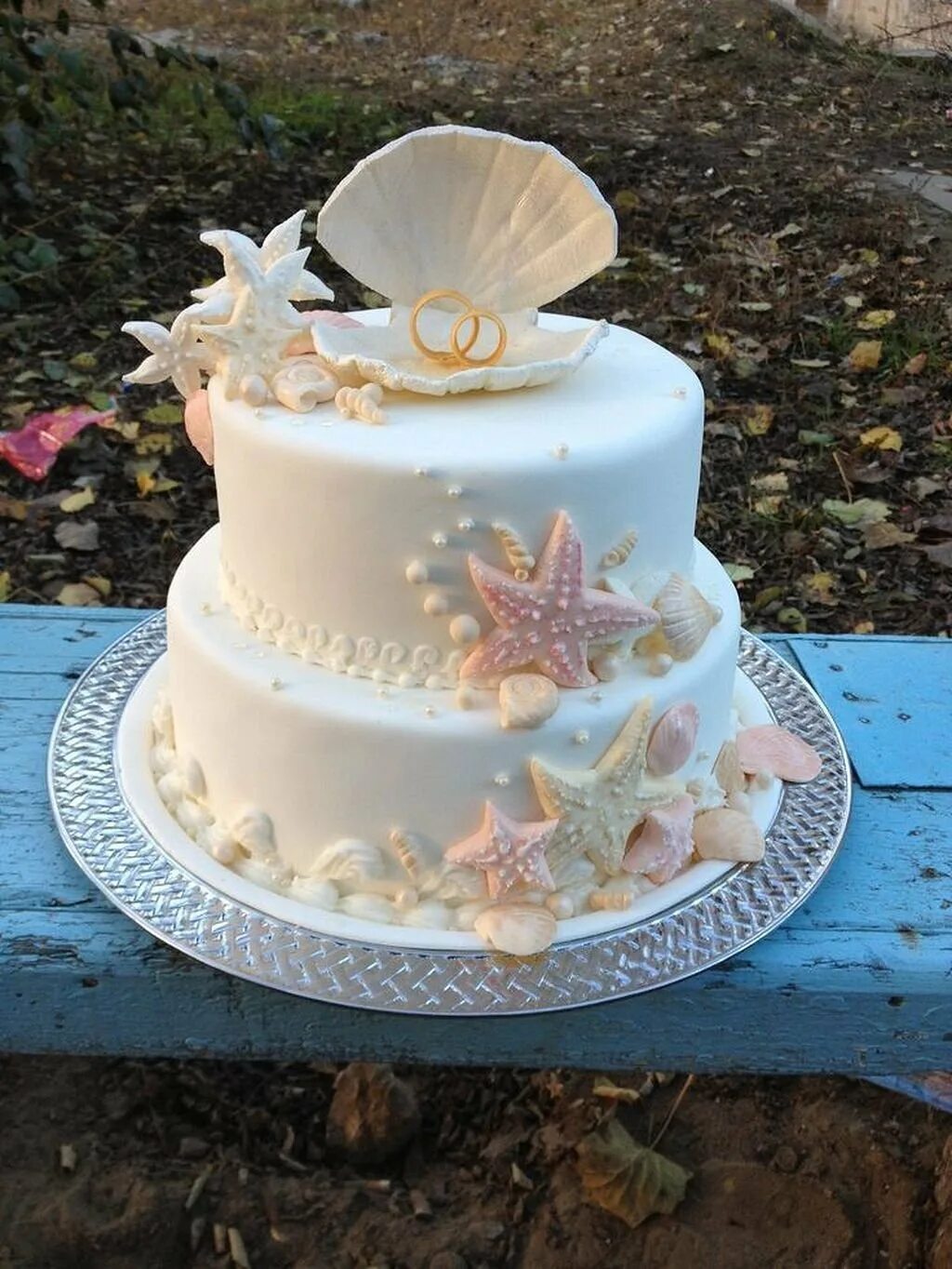 Свадебный торт в морском стиле. Торт морская тематика. Торт с ракушками. Свадебный торт морская тематика.