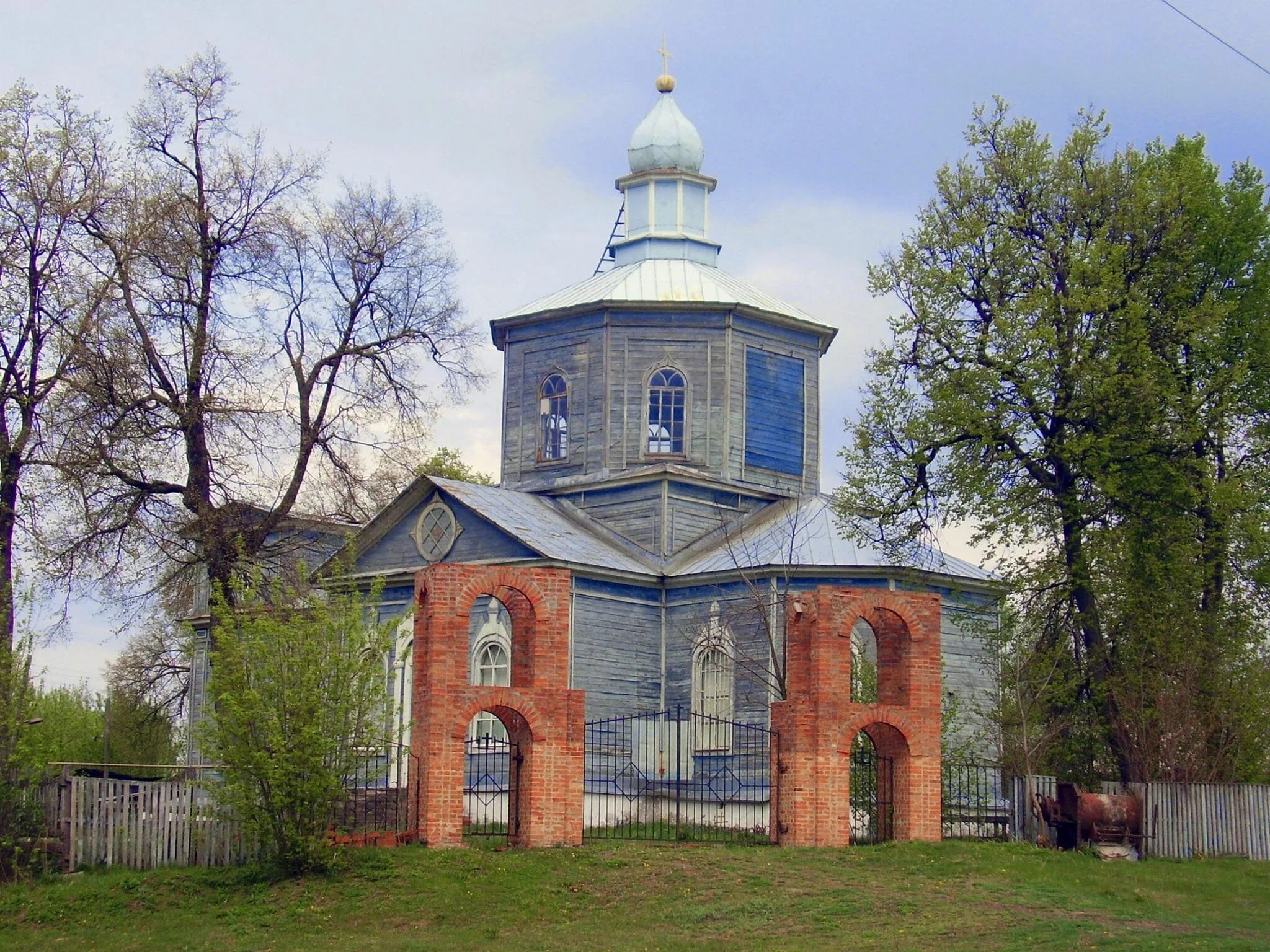 Рыльский район. Бегоща Рыльский район Знаменский храм. Село Козино Рыльский район. Село Бегоща Рыльский район Курская область. Козино Курская область Рыльский район церкви.