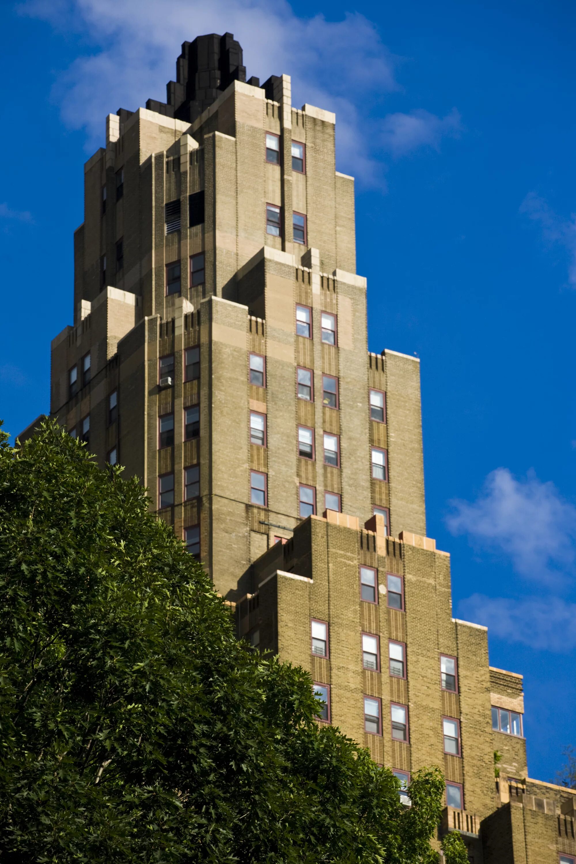 Небоскреб рериха в нью-йорке. Master build. Строительные работы. Master building. Американ рэдиэйтор билдинг.