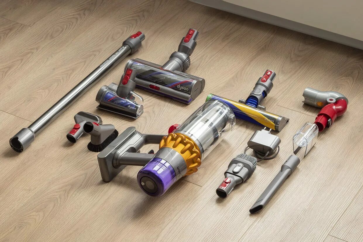 Dyson пылесос v15. Dyson v15 absolute. Пылесос Дайсон v15 detect absolute. Пылесос Dyson v15 detect absolute. Дайсон европейский