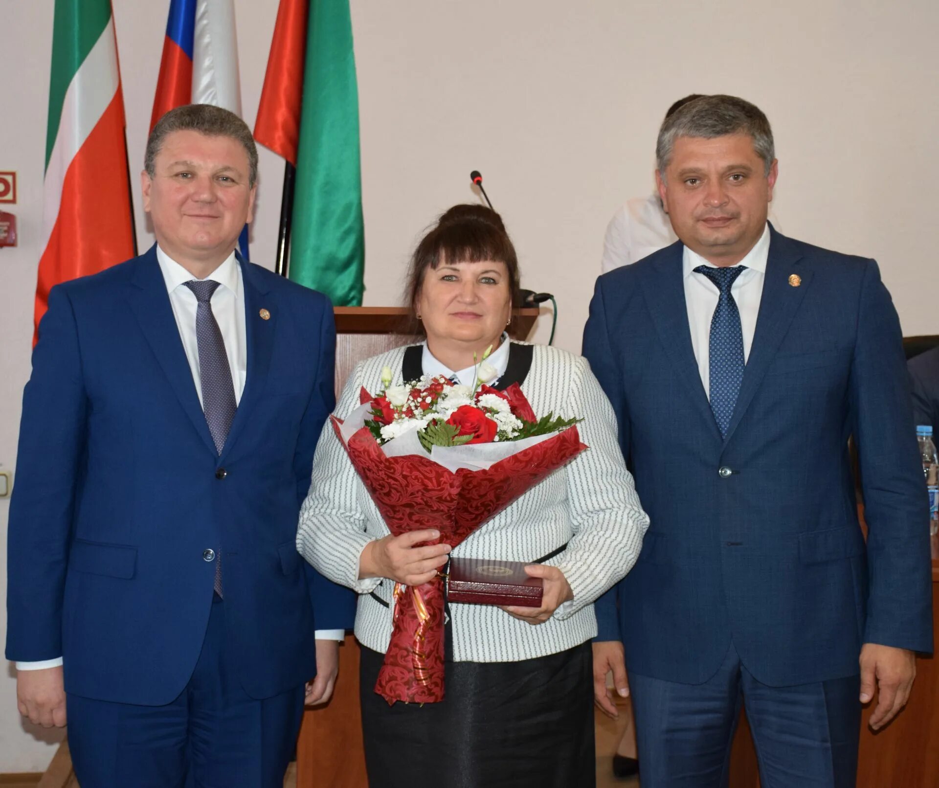 Главы муниципальных районов рт фото. Минниханов рустам нургалиевич и раис. Главы муниципальных районов рт. Депутат районного совета муслюмовского района. Главы муниципальных районов рт.