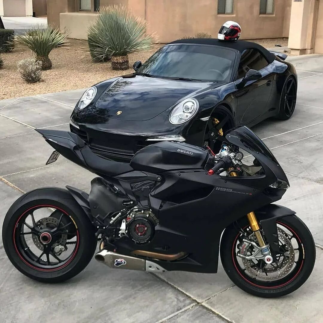 Дукати 911 мотоцикл. Дукати мотоцикл 1199 чёрный. Ducati Panigale 1199 Black. Мотоцикл Ducati Panigale Black. Сколько стоит машина байк