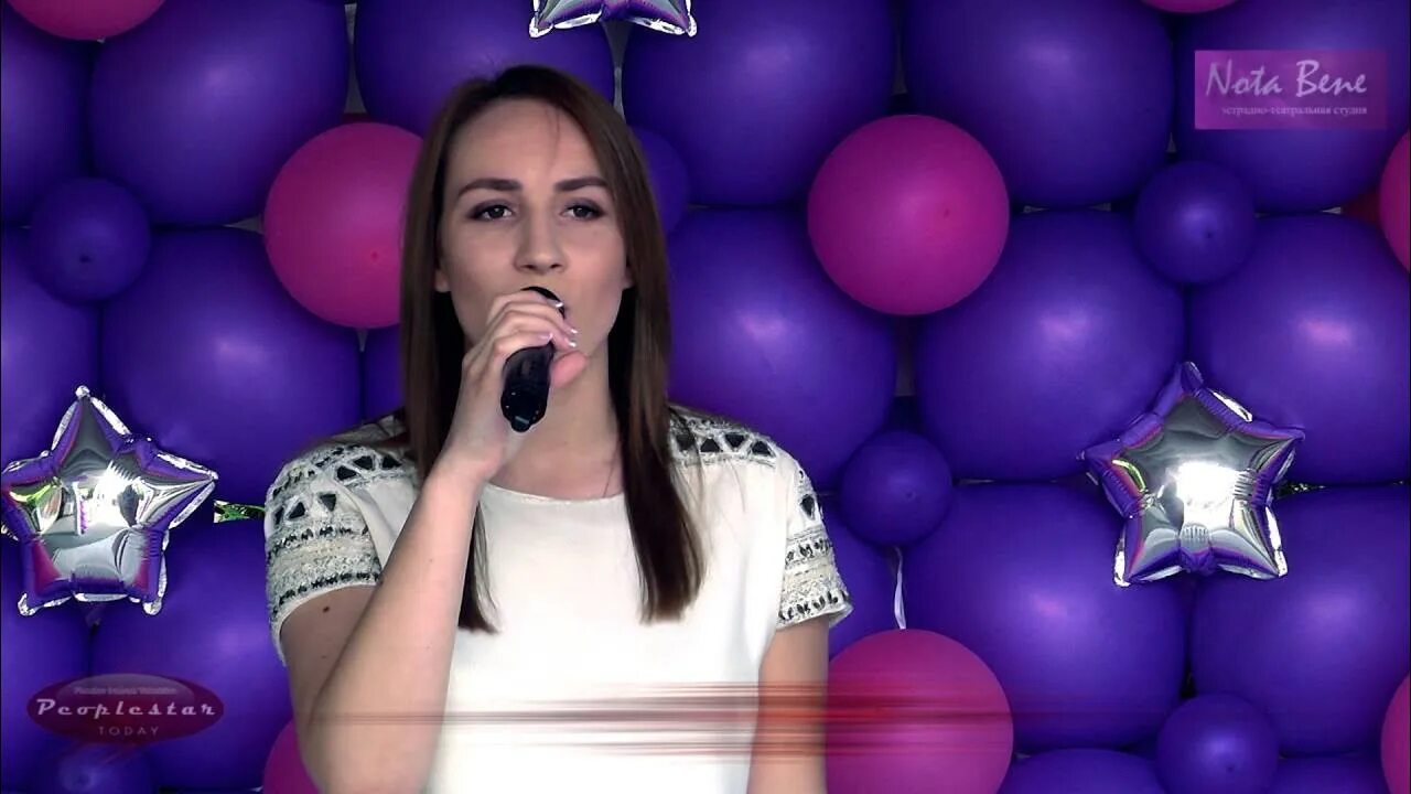 Кто поет школа школа. Школа я скучаю караоке. школа я скучаю клип.
