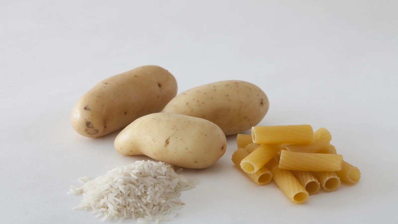 Rice potato. Рис и картофель. Рис с картошкой. Рис с бататом. Рис или картошка.